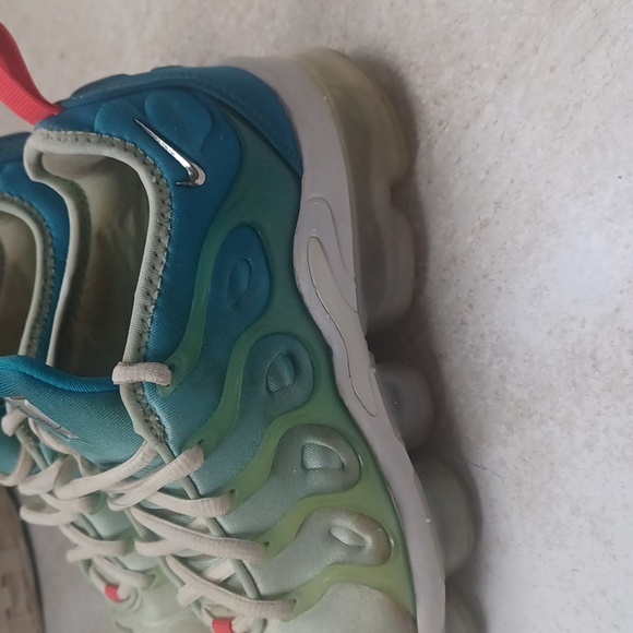 Nike Vapormax - Picture 5 of 8